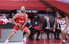 H παρακάμερα του Ολυμπιακός - Μπασκόνια 76-90 (vid)