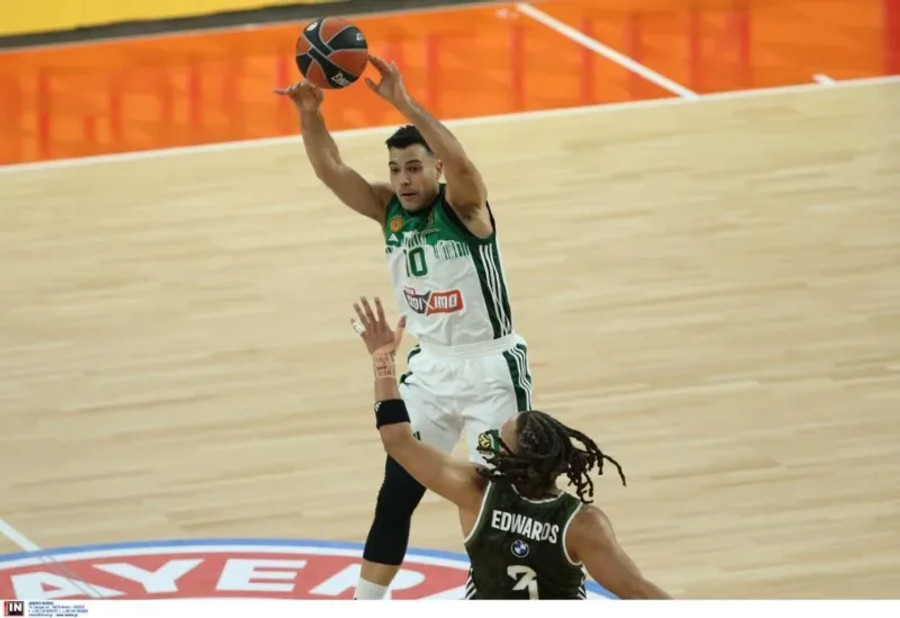 Σλούκας: "Αφιερώνουμε τη νίκη στον Ματίας, όλα τα παιχνίδια θα είναι γι' αυτόν"