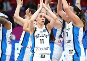 Το &quot;αντίο&quot; της Νικολοπούλου στην Εθνική (pics)