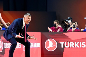 Μπαρτσελόνα-Εφές: Τα ανοιχτά μικρόφωνα Γιασικεβίτσιους και Αταμάν στον τελικό (vid)