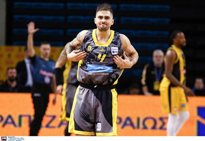 Ο Βασίλης Τολιόπουλος Stoiximan MVP της εβδομάδας (video)