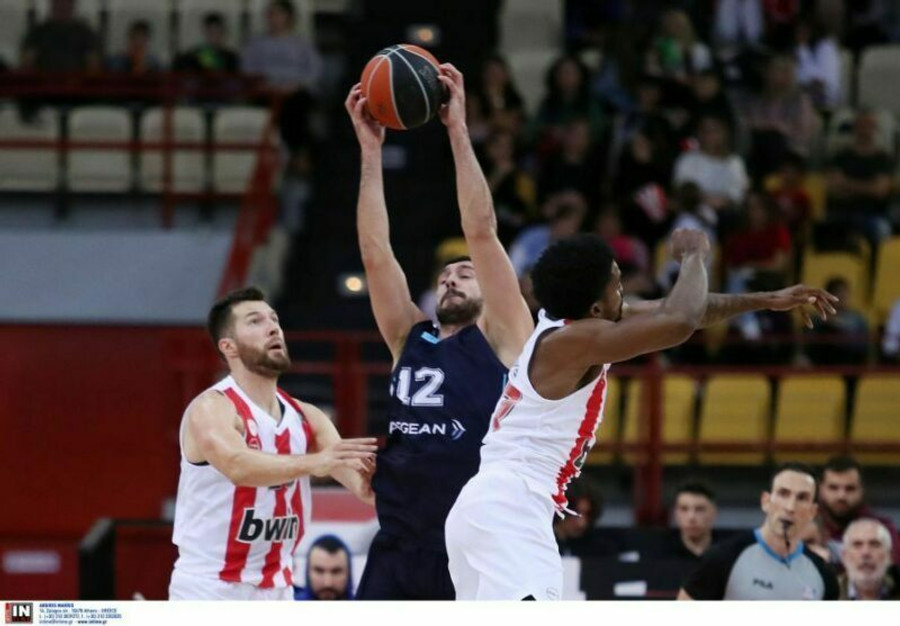Κολοσσός Ρόδου: Ανανέωσε με... Σελίν Ντιόν τον Σωτήρη Μπιλλή (vid)