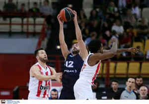 Κολοσσός Ρόδου: Ανανέωσε με... Σελίν Ντιόν τον Σωτήρη Μπιλλή (vid)