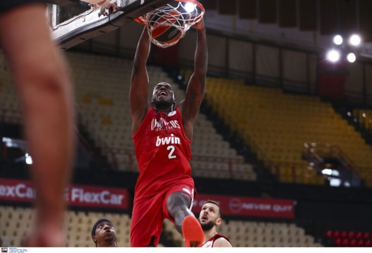 Ολυμπιακός-Ερυθρός Αστέρας 87-83: Με Ράιτ-Βεζένκοφ και 8 ασίστ του Φουρνιέ!