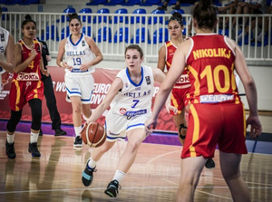 Λαμπρινή Πολυμένη: Παίζαμε και για την Εθνική Γυναικών