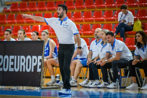 Νίκλας: &quot;Αξίζει μόνο σεβασμό αυτή η γενιά&quot;
