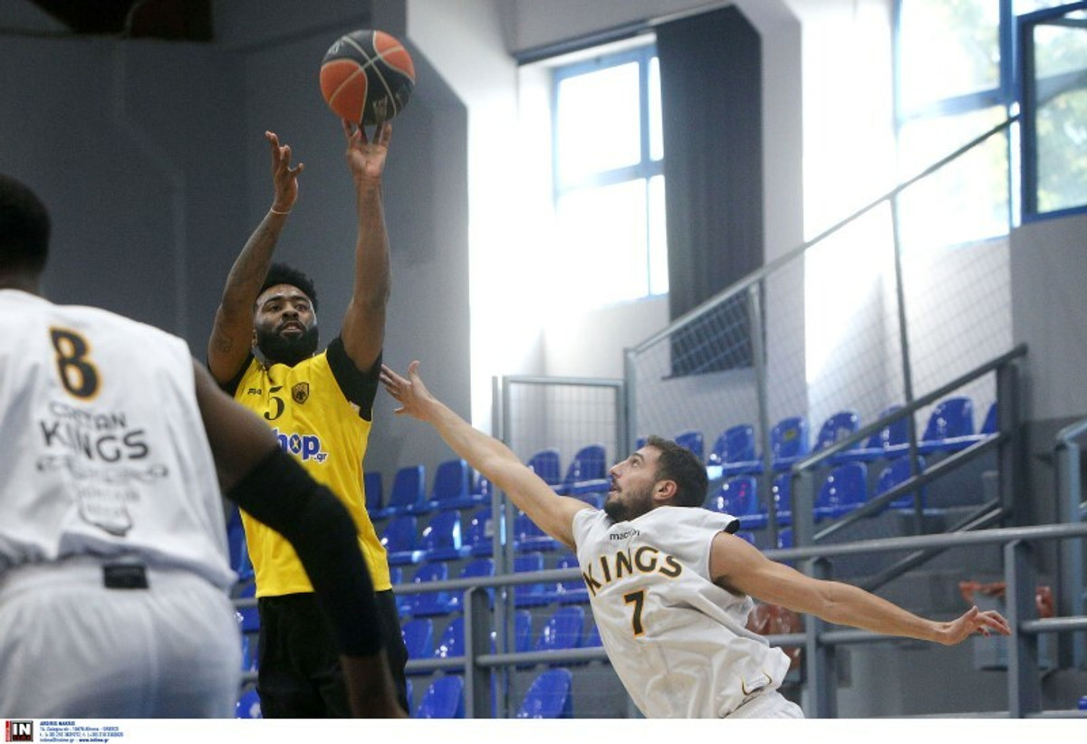 Υπό το βλέμμα του Αγγελόπουλου, η ΑΕΚ 66-64 το Ρέθυμνο στη Νέα Πεντέλη (pics &amp; vid)