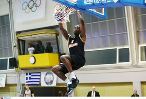 Δείτε πώς η ΑΕΚ νίκησε στο Λαύριο 84-67 (video)