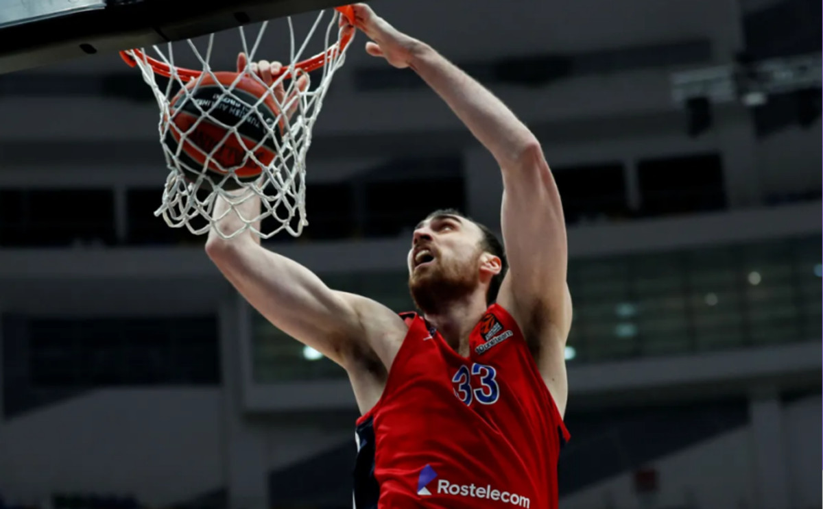 ΤΣΣΚΑ Μόσχας-Άλμπα Βερολίνου 91-72: Σταθερά 5η με &quot;διπλούς&quot; Μιλουτίνοβ-Σβεντ (vid)