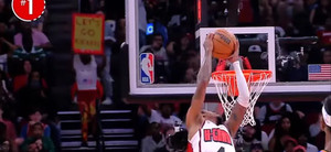 NBA Top-10: Νο1 η alley-oop συνεργασία των Τάρι Ίσον και Τζέιλεν Γκριν (vid)