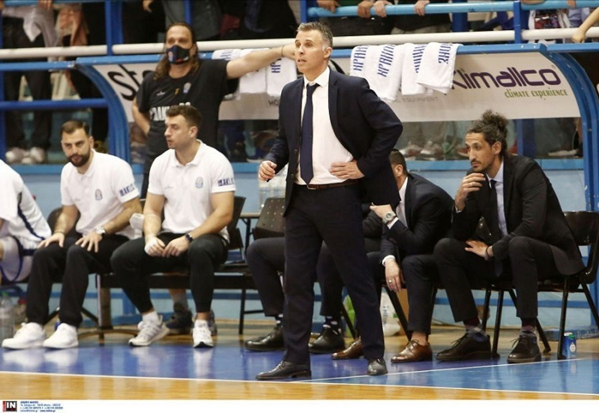 Μέξας: &quot;Να πάμε στην Πάτρα να παίξουμε τις όποιες πιθανότητες σωτηρίας μας&quot; (vids)