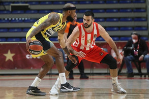 Ερυθρός Αστέρας-Φενέρμπαχτσε 71-73: Ο Λορένζο Μπράουν πίκρανε την πρώην στην εκπνοή! (vids)