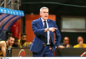 Καστρίτης: &quot;Θα πάμε στην Πάτρα για να κερδίσουμε τη σειρά&quot; (vid)