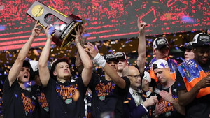 NCAA: Στους Φλόριντα Γκέιτορς ο τίτλος 65-63 το Χιούστον στον τελικό (video)