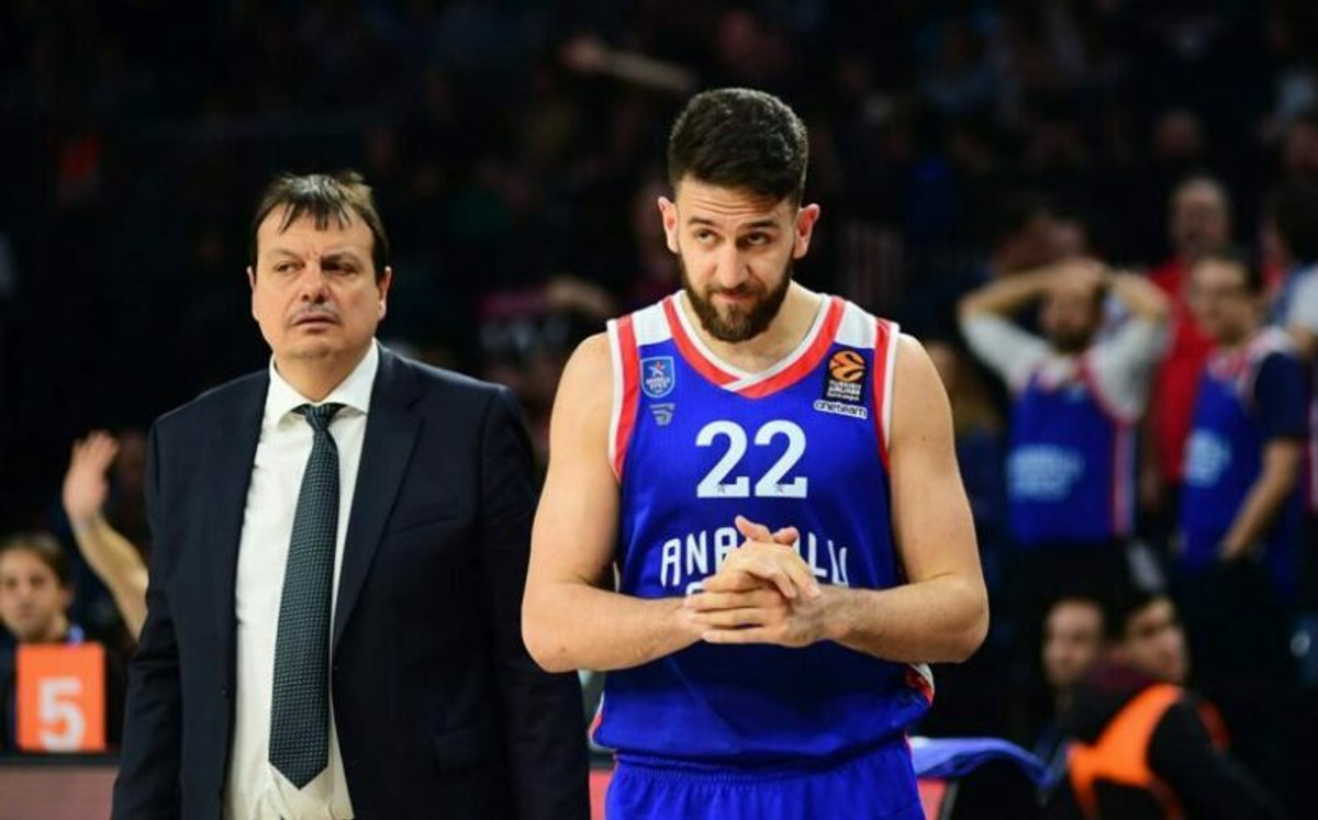&quot;Ο Αταμάν δεν αφήνει τον Μίτσιτς να παίξει στο Σερβία-Τουρκία&quot;!