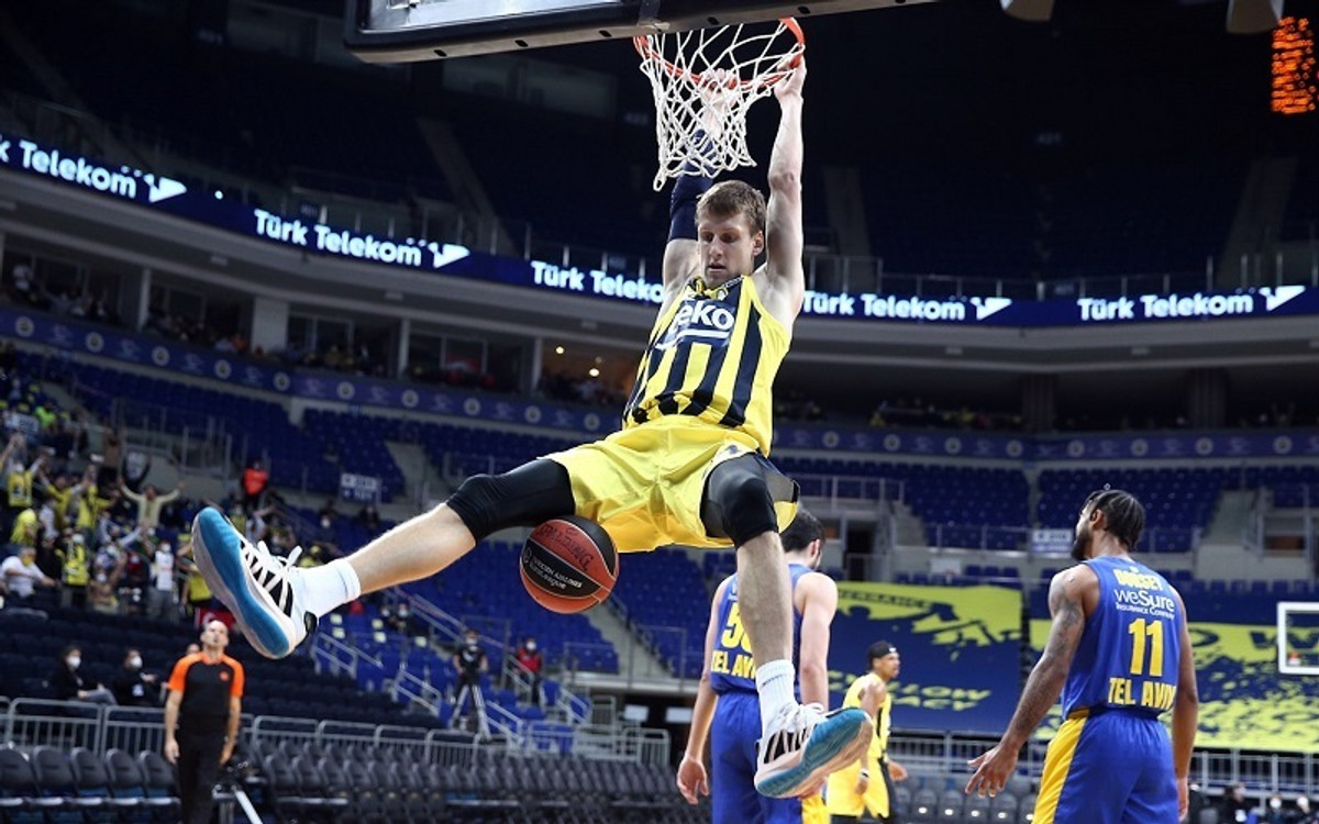 Φενέρμπαχτσε - Μακάμπι Τελ Αβίβ 82-75: Επτά σερί νίκες και συνεχίζουν οι Τούρκοι (vid)