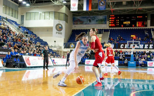 Μαχητικός για ένα ημίχρονο ο Ολυμπιακός, 75-58 η αήττητη Ντιναμό Κουρσκ