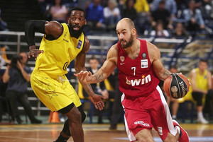 Ο Ολυμπιακός πέρασε από τη Θεσσαλονίκη με 68-64 επί του Άρη