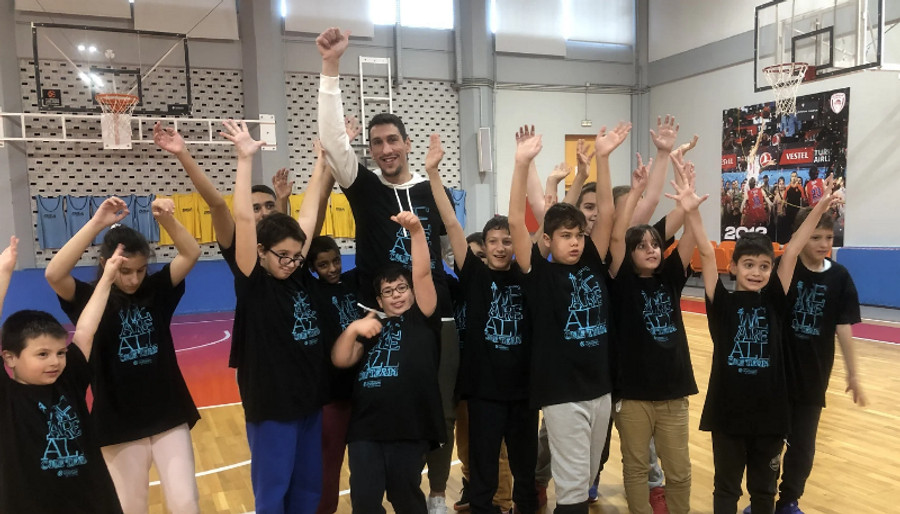 Ολυμπιακός: Η πρεμιέρα του Λαρεντζάκη στο One Team (video)