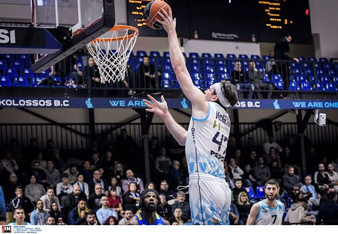 ΜακΓκλίν: &quot;Συγκεντρωμένοι και στις δύο πλευρές του παρκέ&quot;