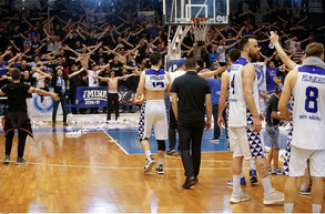 Η εντυπωσιακή ατμόσφαιρα στο Ιβανόφειο πριν από το τζάμπολ (video)