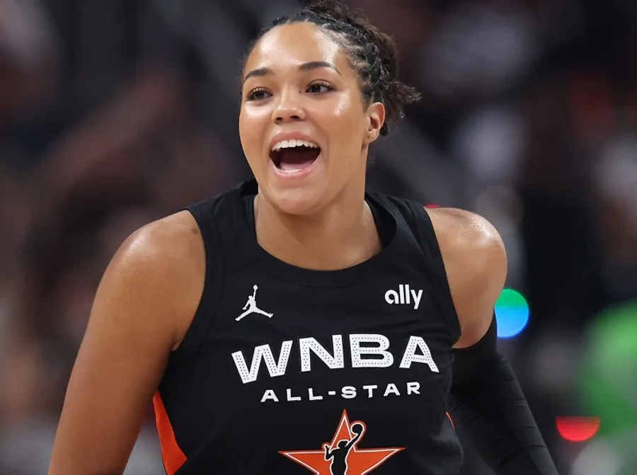 WNBA All-Star Game: Με ρεκόρ πόντων και το πρώτο triple double