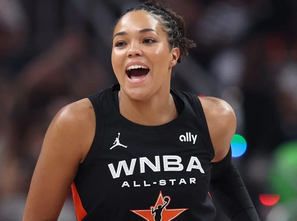 WNBA All-Star Game: Με ρεκόρ πόντων και το πρώτο triple double