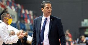 Σφαιρόπουλος: Πίεση έχει ο άνεργος που δεν έχει να ταΐσει τα παιδιά του, όχι εμείς (video)