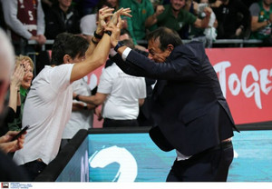 Πανηγύρισε με Γιαννακόπουλο ο Αταμάν! (pics)