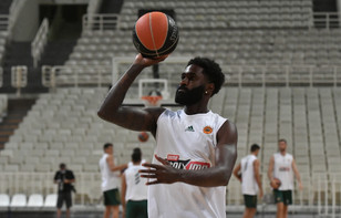 Παναθηναϊκός: Μέρος της προπόνησης στο Κάουνας ο Σαντ Ρος (video)