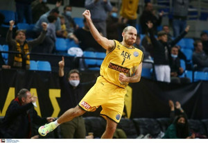 ΑΕΚ-Ρίγα 88-79: Ζωντανή στο κυνήγι της πρόκρισης (pics &amp; vid)