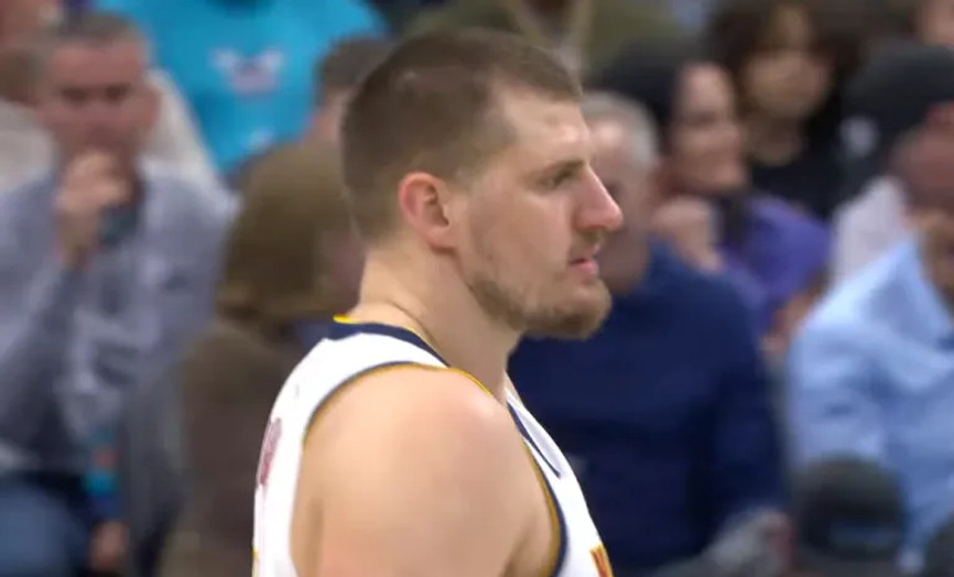 Triple double ο Γιόκιτς στο 107-104 των Νάγκετς στη Σάρλοτ (vid)