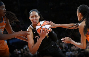 WNBA: Μια νίκη μακριά από τον πρώτο τίτλο οι Λας Βέγκας Έισις (vids)