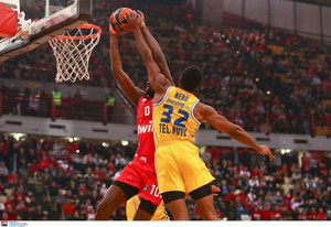 Ολυμπιακός-Μακάμπι Τελ Αβίβ: Η photo gallery από το κατάμεστο ΣΕΦ