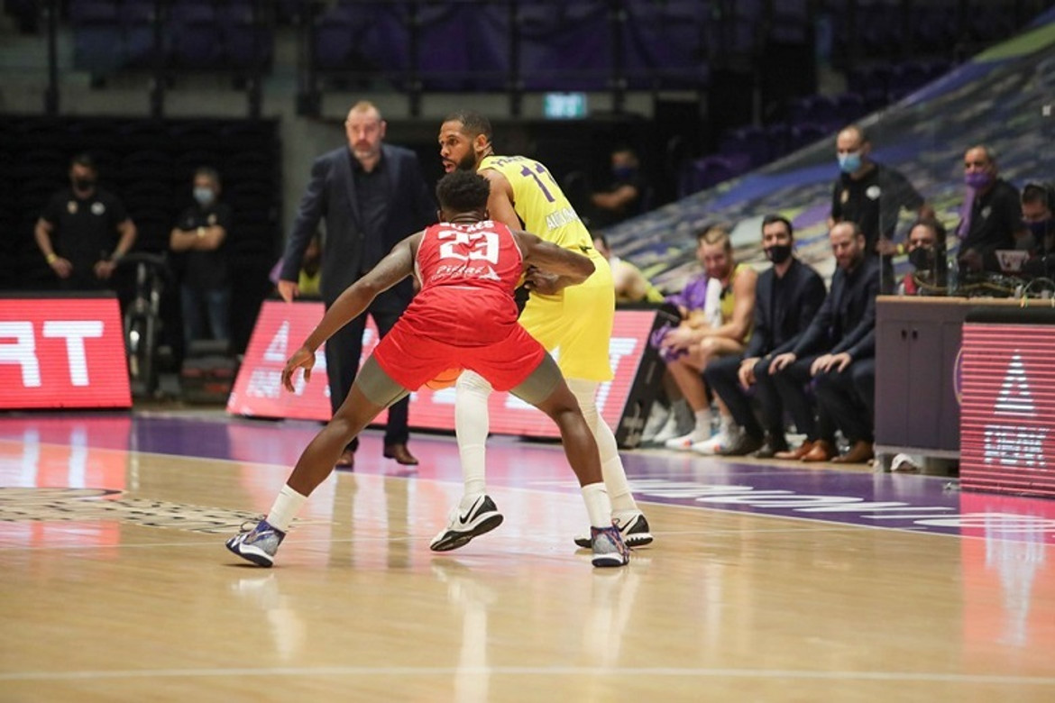 BCL: Η Χάποελ Χολόν 73-63 τη Σολέ στον όμιλο της ΑΕΚ