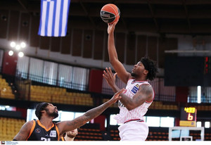 Ο Ολυμπιακός 80-69 τον Προμηθέα και τώρα Μπαρτσελόνα (gallery &amp; vids)