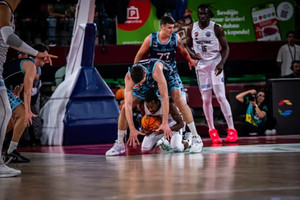 Καρσίγιακα-Κολοσσός 95-79: Άντεξε για ένα δεκάλεπτο (vid)