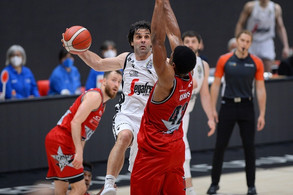 Δεύτερο διπλό της Βίρτους Μπολόνια 83-72 την Αρμάνι στο Μιλάνο!