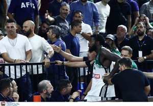 Παναθηναϊκός-Ολυμπιακός: Ένταση πίσω από τον πάγκο των &quot;πρασίνων&quot; (vid)