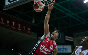 Τρεβίζο - Αρμάνι Μιλάνο 77-82: Με την... ψυχή στο στόμα πριν τον Ολυμπιακό