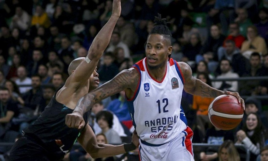 Νταρουσάφακα-Αναντολού Εφές 80-83: Με buzzer-beater τρίποντο του Κλάιμπερν! (video)