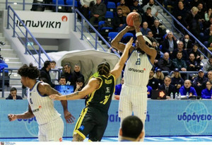 Με τρίποντο του Μακ στην εκπνοή, η Καρδίτσα 87-84 το Μαρούσι! (gallery &amp; vids)