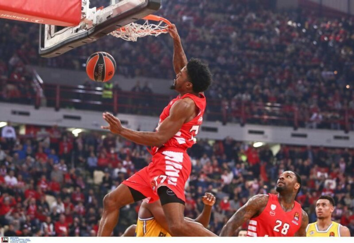 ΜακΚίσικ και Παπαγιάννης στο Top-10 της EuroLeague (vid)