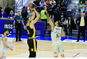 Με Ζούρο &quot;έσπασε το ρόδι&quot; η ΑΕΚ 95-86 στην Καρδίτσα (gallery)