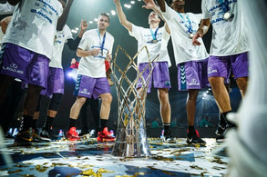 Μπούργκος: Χόρεψαν στο παρκέ του ΟΑΚΑ οι νικητές! (vid)