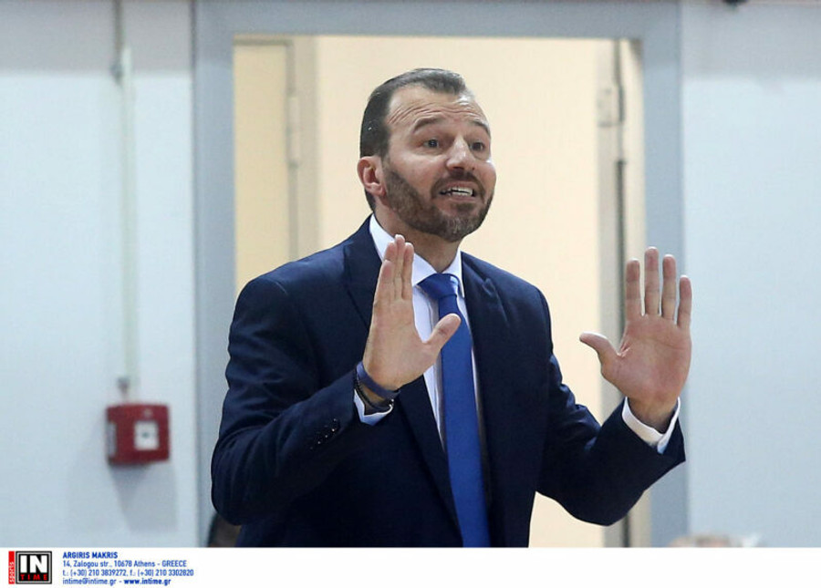 Με Τσίκληρα ο Ιωνικός, παίρνει Μπατή-Μαρμαρινό στην ΑΕΚ ο Αγγέλου