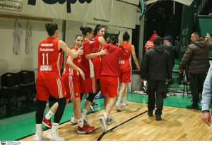 Ολυμπιακός: Τα highlights από τη νίκη στη Λεωφόρο και το πάρτι στα αποδυτήρια (vids)