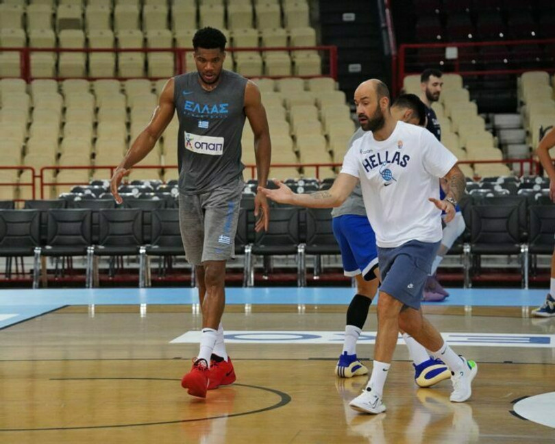 Εθνική: Προπονήθηκε ο Γιάννης Αντετοκούνμπο - Επίσκεψη από Διαμαντίδη και Παπαλουκά (pics)