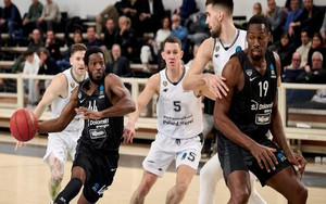 EuroCup: Η Τρέντο 85-79 τη Σλασκ - Συν μία νίκη από τον Άρη (vid)