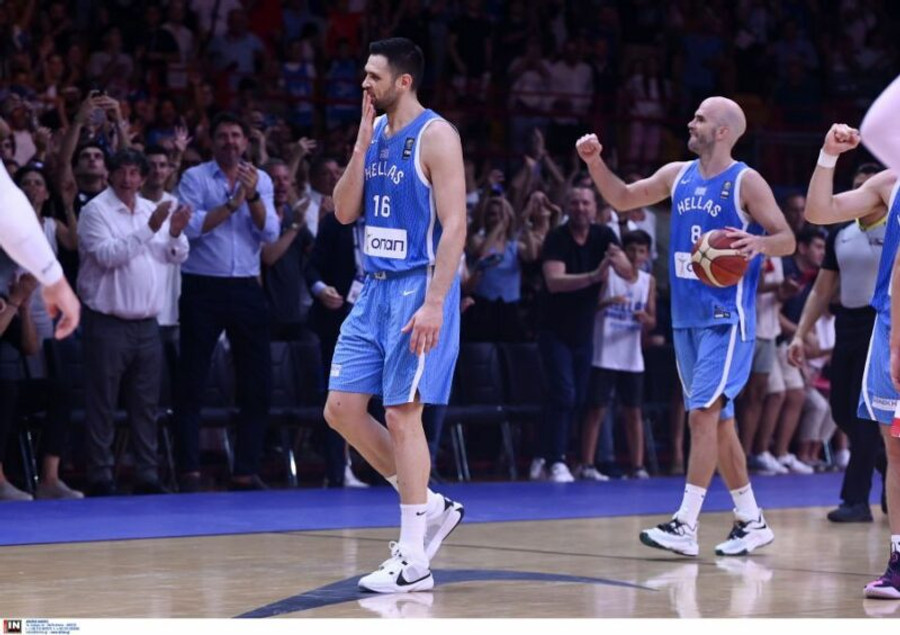 Δάκρυσε ο Παπανικολάου: Να έχω να λέω στα παιδιά μου ότι κάτι έκανα για τη χώρα μου